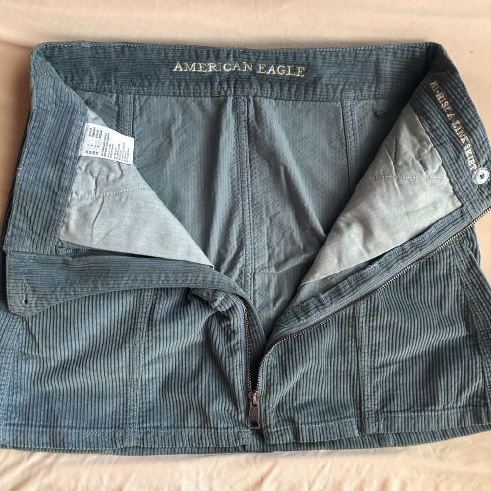 American Eagle Blue Corduroy Front Zip Mini Skirt Women's Size 4 - Picture 4 of 5